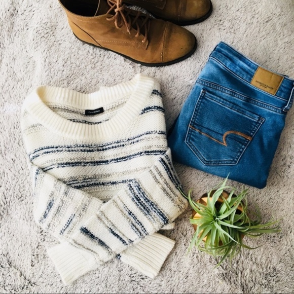 Calvin Klein Sweaters - 🍁❄️Calvin Klein White Marled Sweater